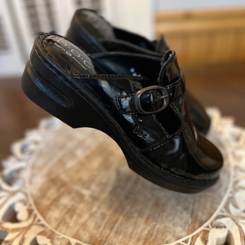 b.o.c. Clogs - 9 - Picture 9 of 10